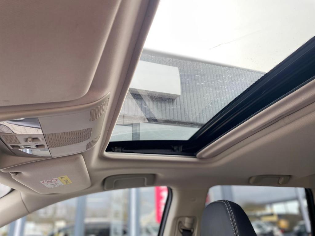 Mitsubishi Outlander 2.4 phev intense+