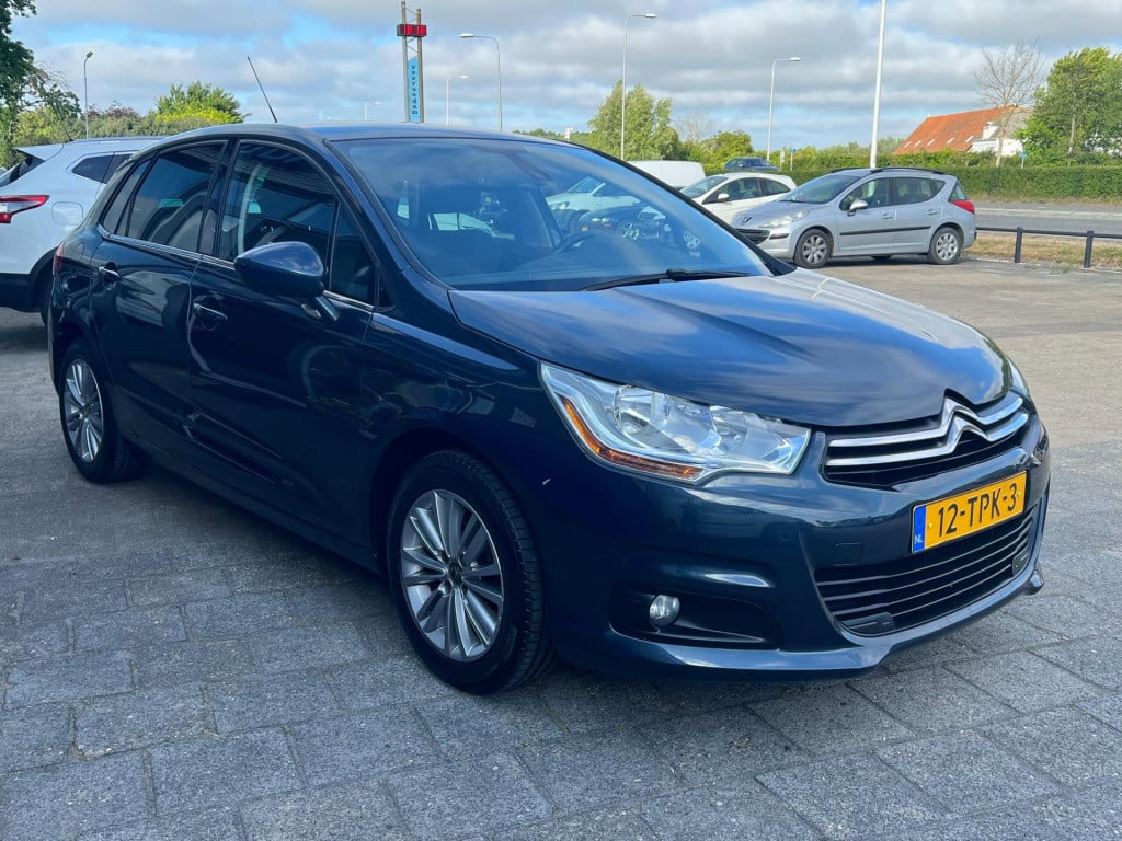 Citroen C4 1.6 vti collection, navi, trekhaak enz...