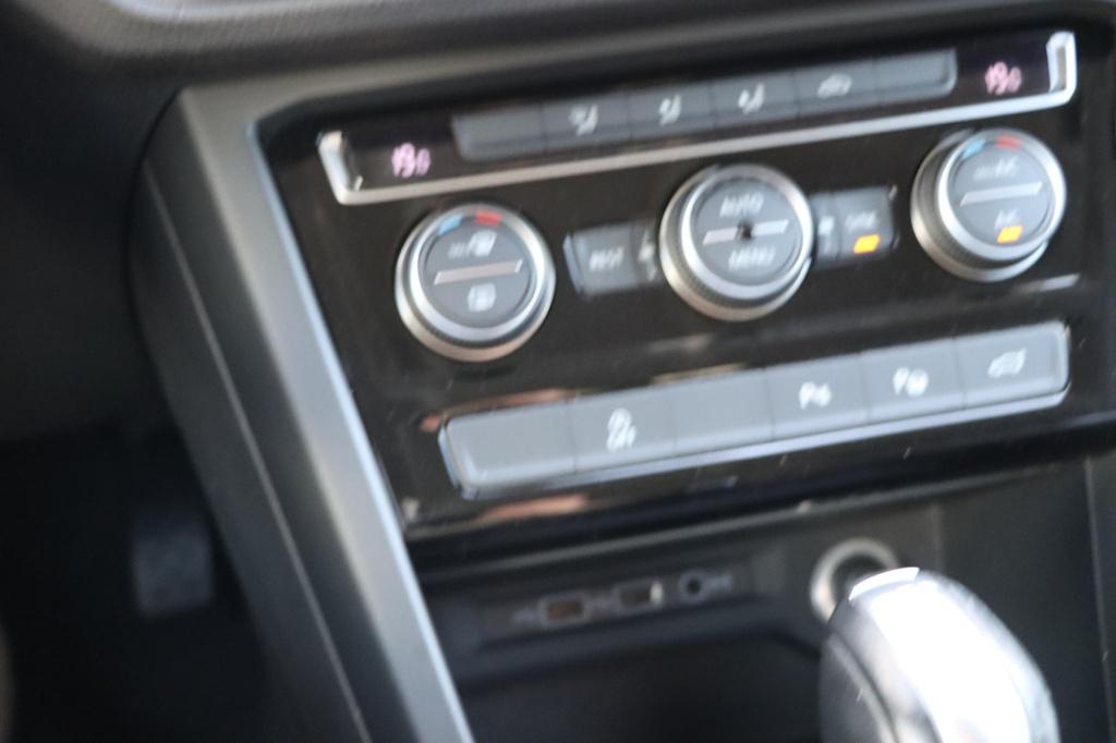 Volkswagen Touran 1.4 tsi comfortline