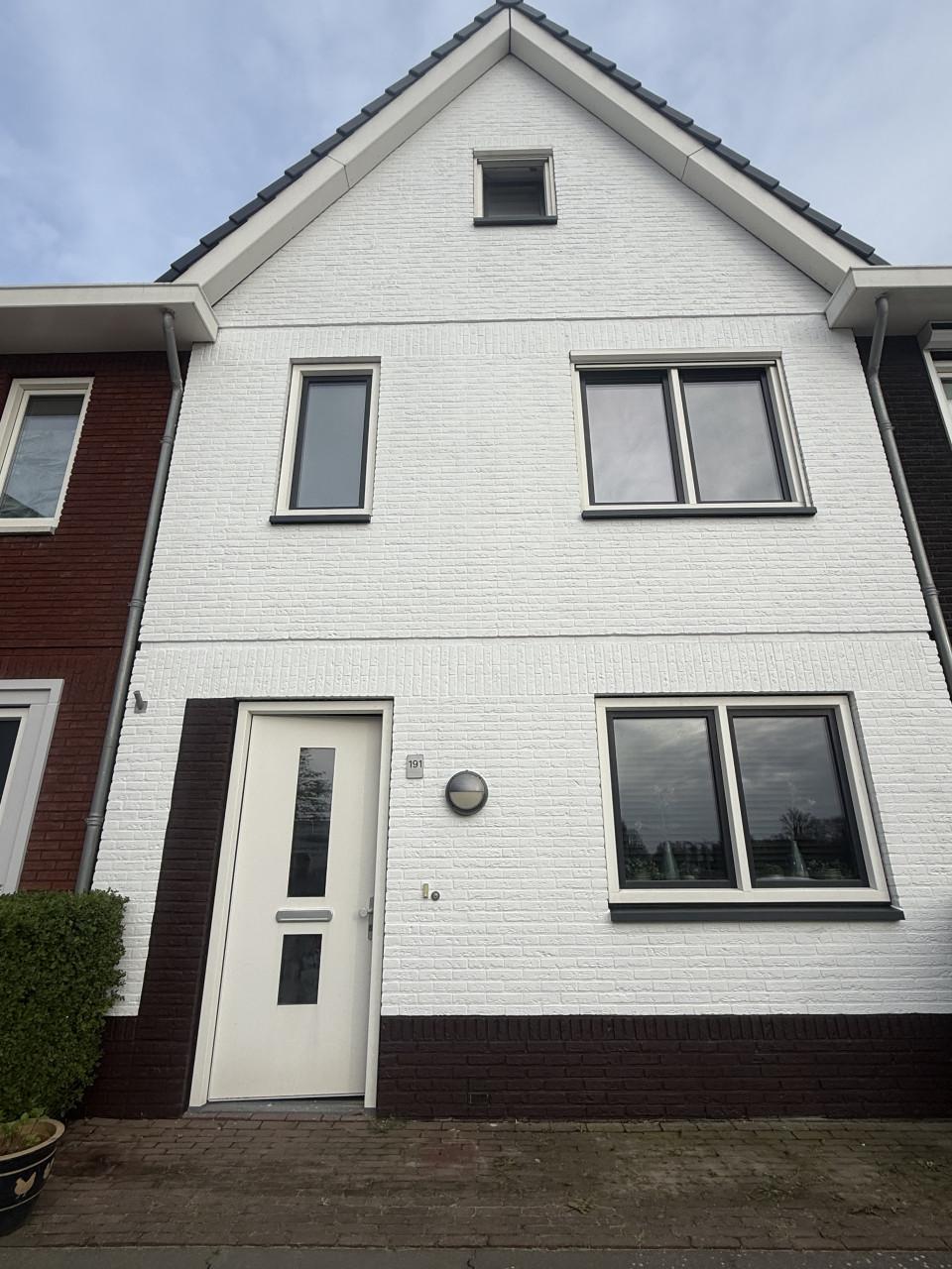 Schildersbedrijf voor al uw binnen- en buitenwerk✅🖌️ Tel: 06-33 39 31 45