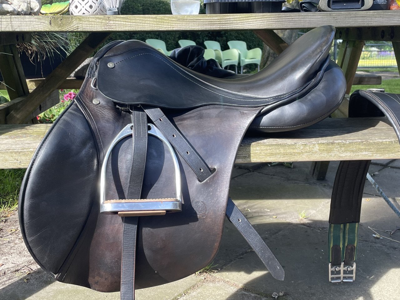 Daaleman zadel 17,5” met gelzitting