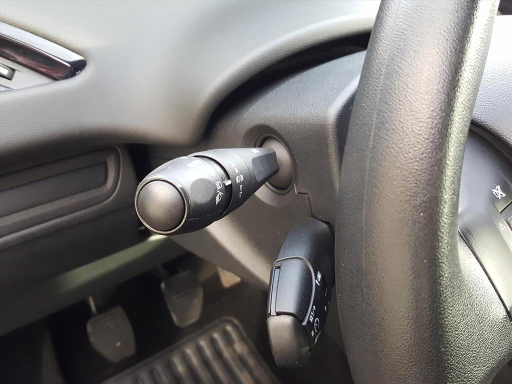 Peugeot 208 envy 1.2 vti 82pk 5d navigatie | cruise & climate control | par