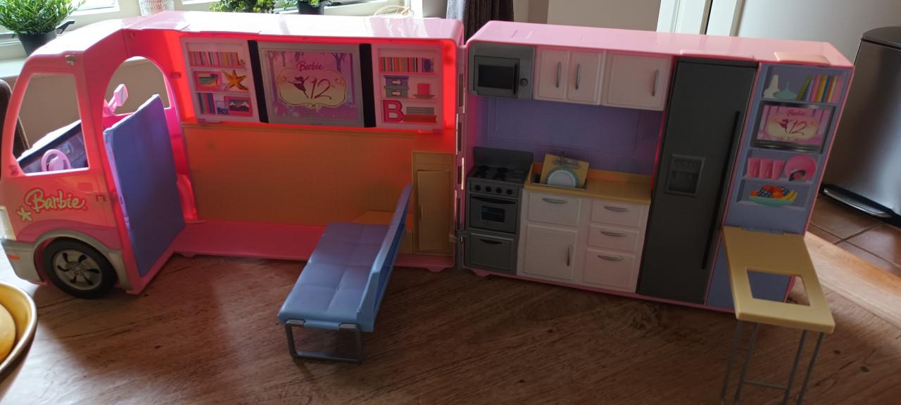 Barbie camper