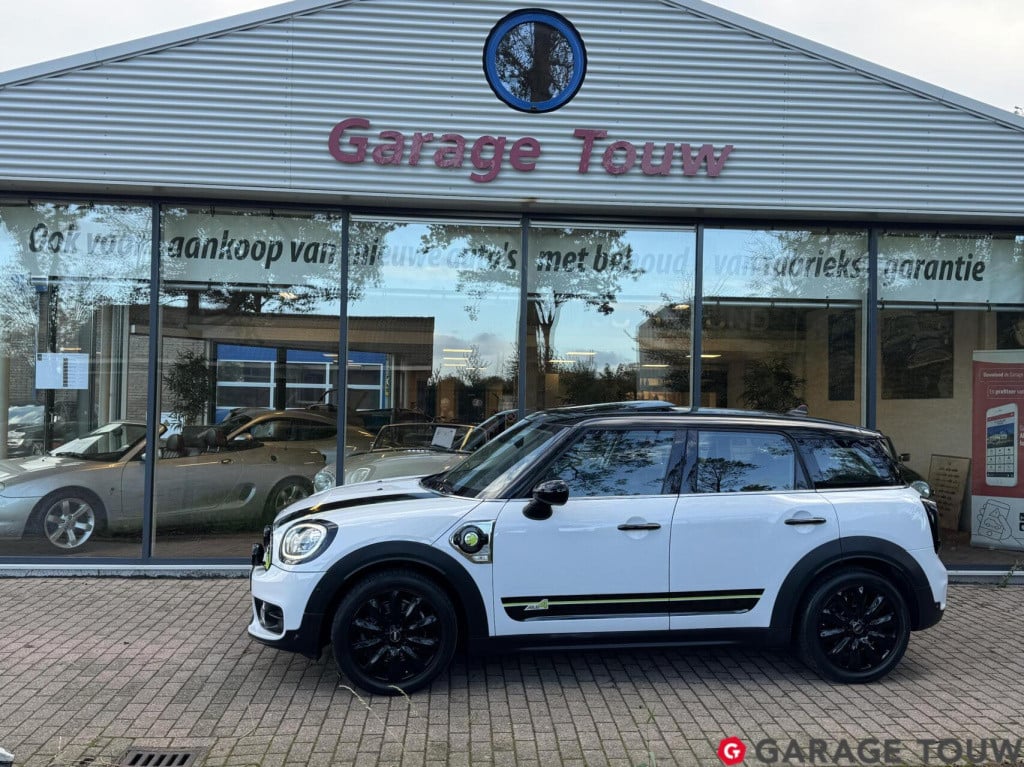 Mini Countryman 1.5 cooper s e all4 chili *pano, head-up*