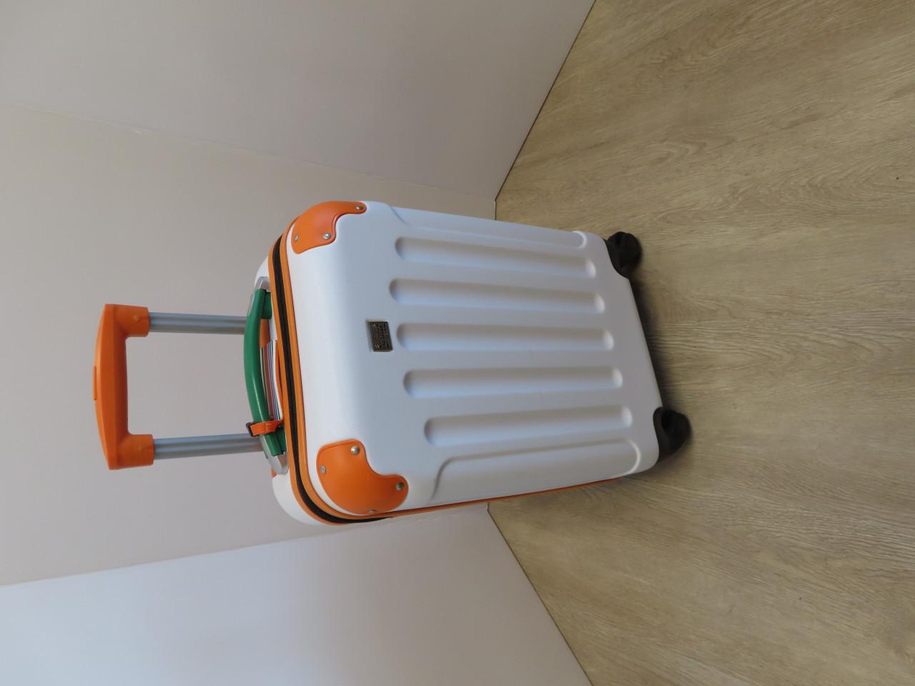 Postcode loterij reis koffertje Aantal 1 stuk Splinternieuw Voldoen