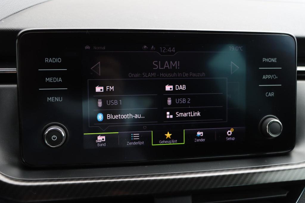 Skoda Kamiq 1.0 tsi monte carlo 110pk dsg7