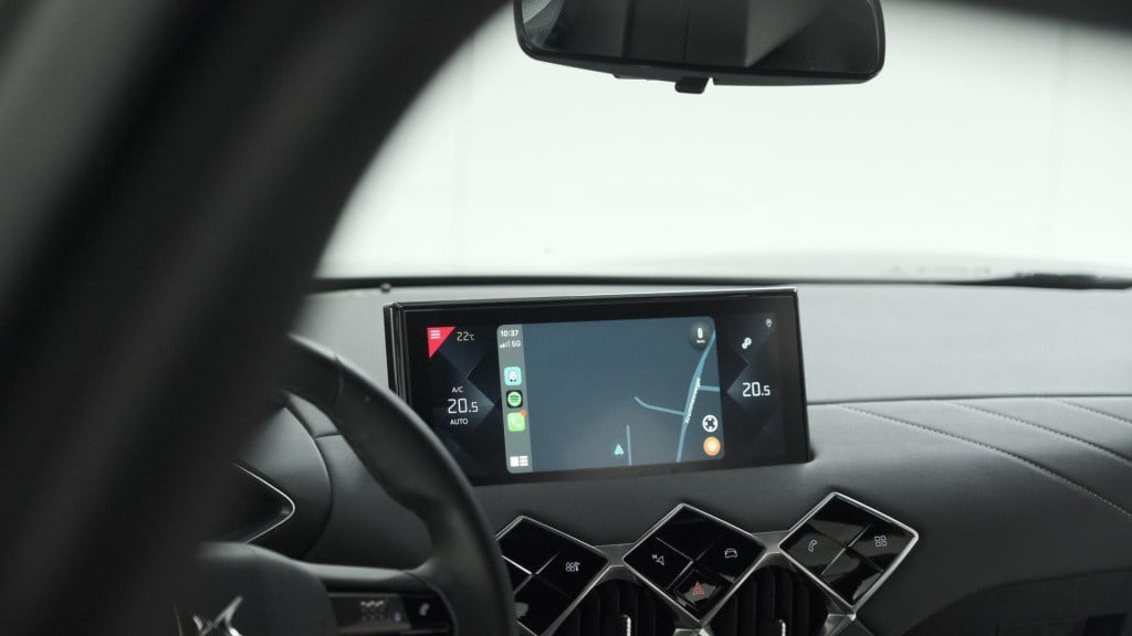Ds Ds 3 crossback puretech 100 montmartre | parkeersensoren | apple carplay