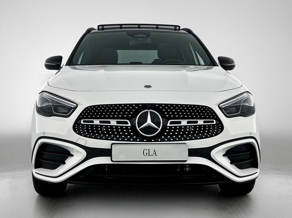 Mercedes-Benz Gla-klasse 180 business solution amg | premium plus pakket | 