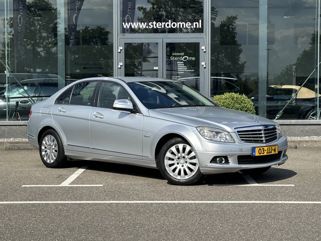 Mercedes-Benz C-Klasse 180 k elegance l stoelverwarming l trekhaak l alarm 
