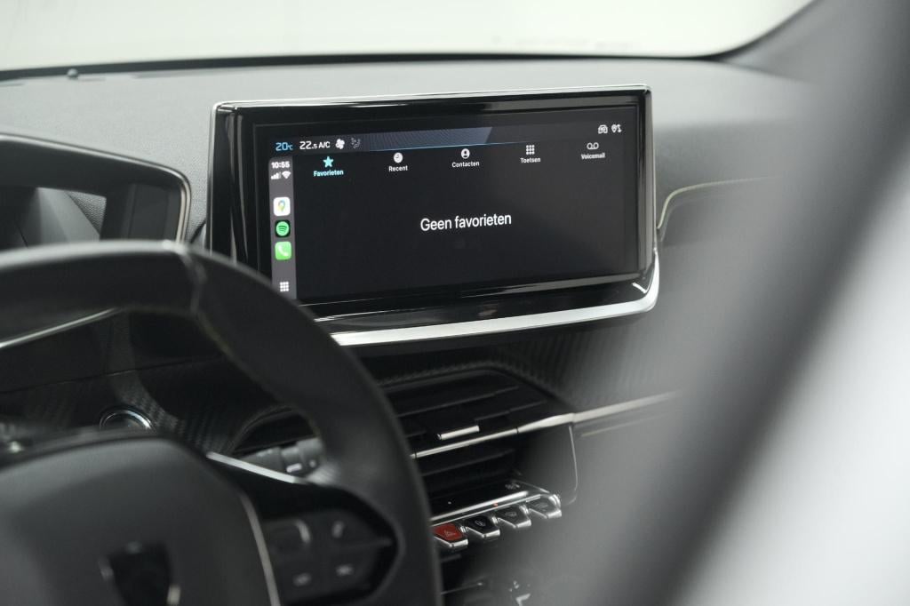 Peugeot 208 puretech 100 gt dark edition | camera | navigatie | apple carpl