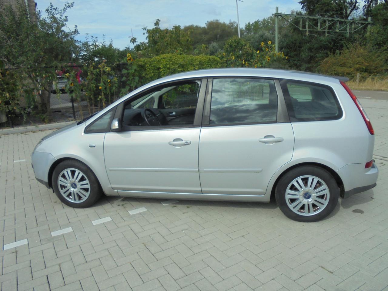 Focus C - Max 2.0 - 16V AUTOMAAT Leuke auto netjes van binnen met N.A.P