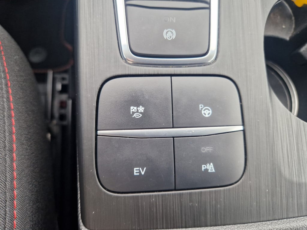 Ford Kuga 2.5 phev e-cvt 225pk st-line | winterpakket | adapt.cc