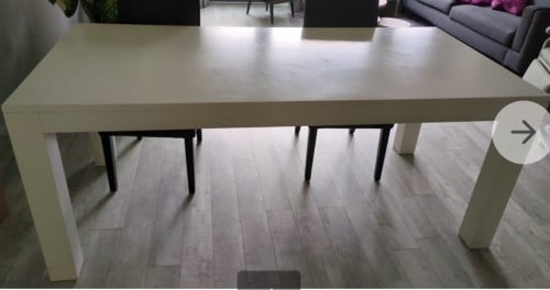 Eetkamertafel