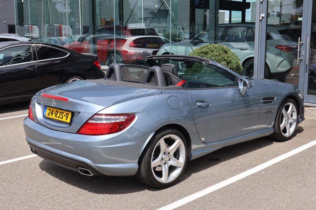 Mercedes-Benz SLK 200 amg line i airscarf i stoelverwarming i automaat i le