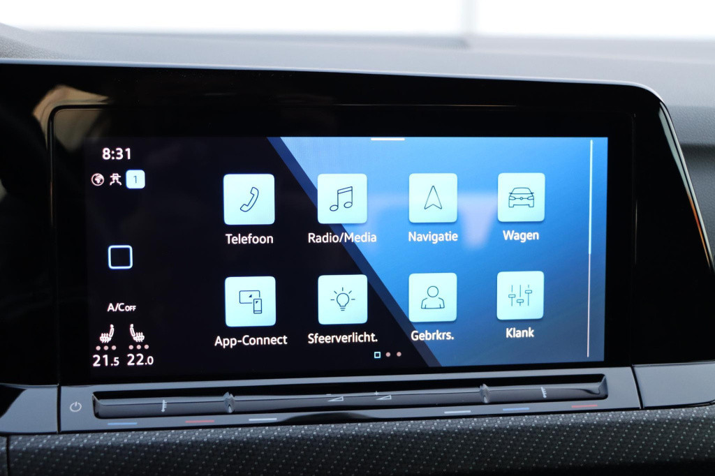 Volkswagen Golf variant 1.5 etsi r-line 150pk dsg7