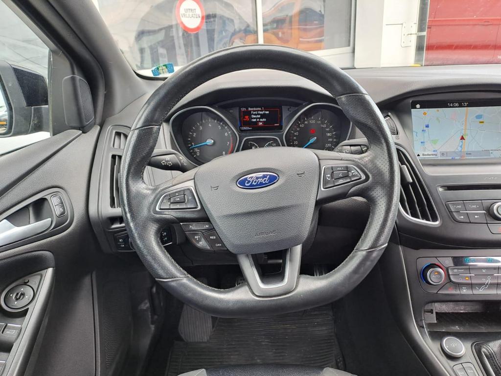 Ford Focus 1.5 st-line 182 limited edition