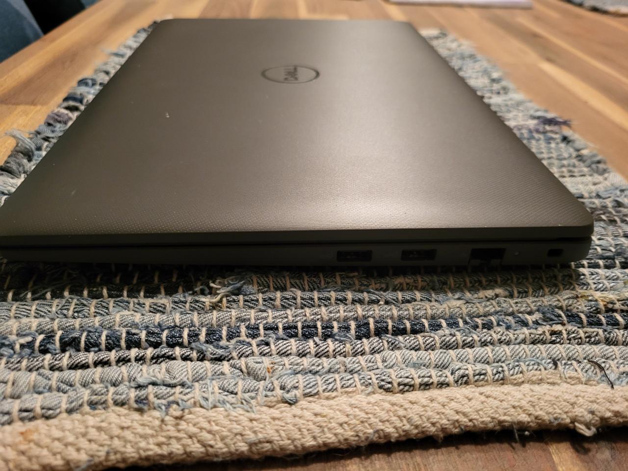 In Nieuwstaat verkerende Dell Latitude 3440 I5 win 11 en met office 2021