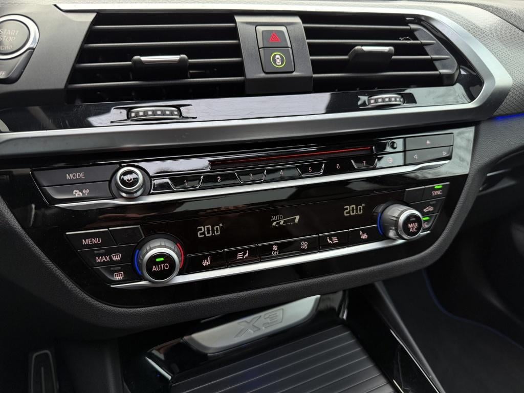 BMW X3 xdrive20i high executive // m-sport // pano // dealerondhouden /