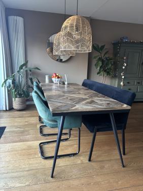 Tafel en eetkamerbankje