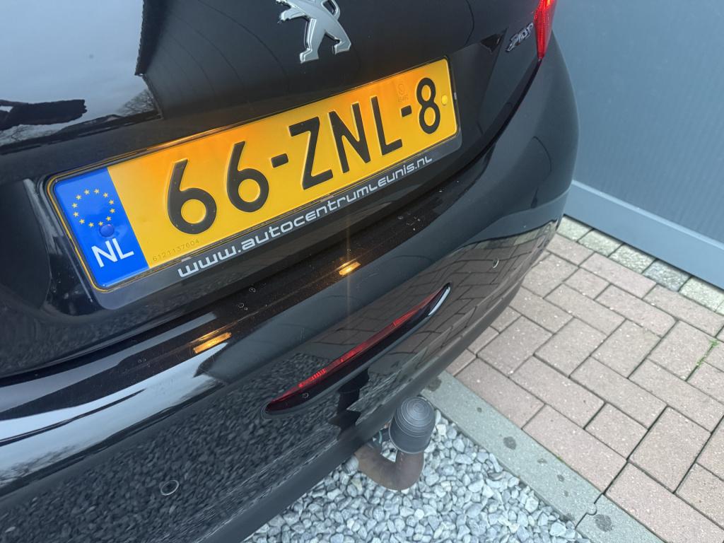 Peugeot 208 1.2 vti envy 5-drs