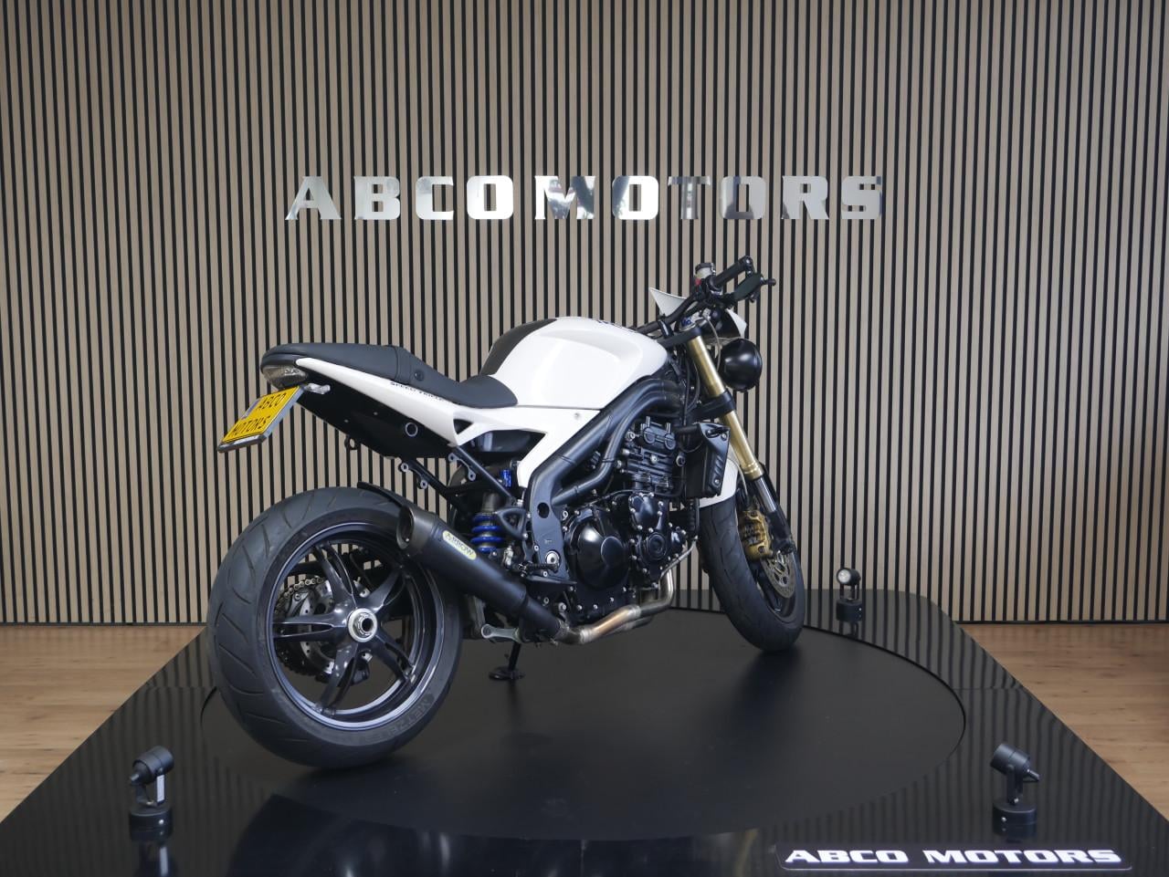 TRIUMPH SPEED TRIPLE 1050