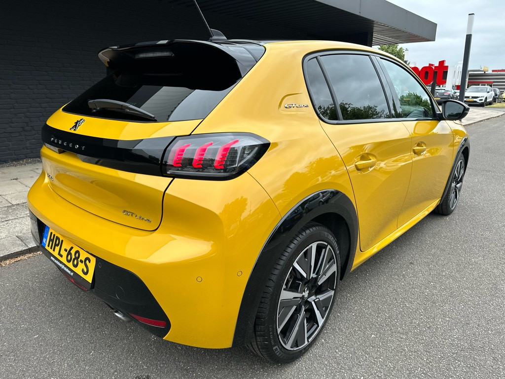 Peugeot 208 1.2 puretech gt-line // automaat //