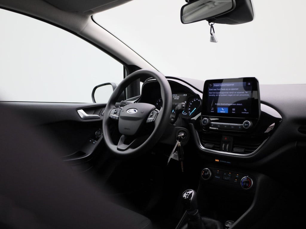 Ford Fiesta 1.1 trend | parkeer sensoren | airco | dab | bluetooth