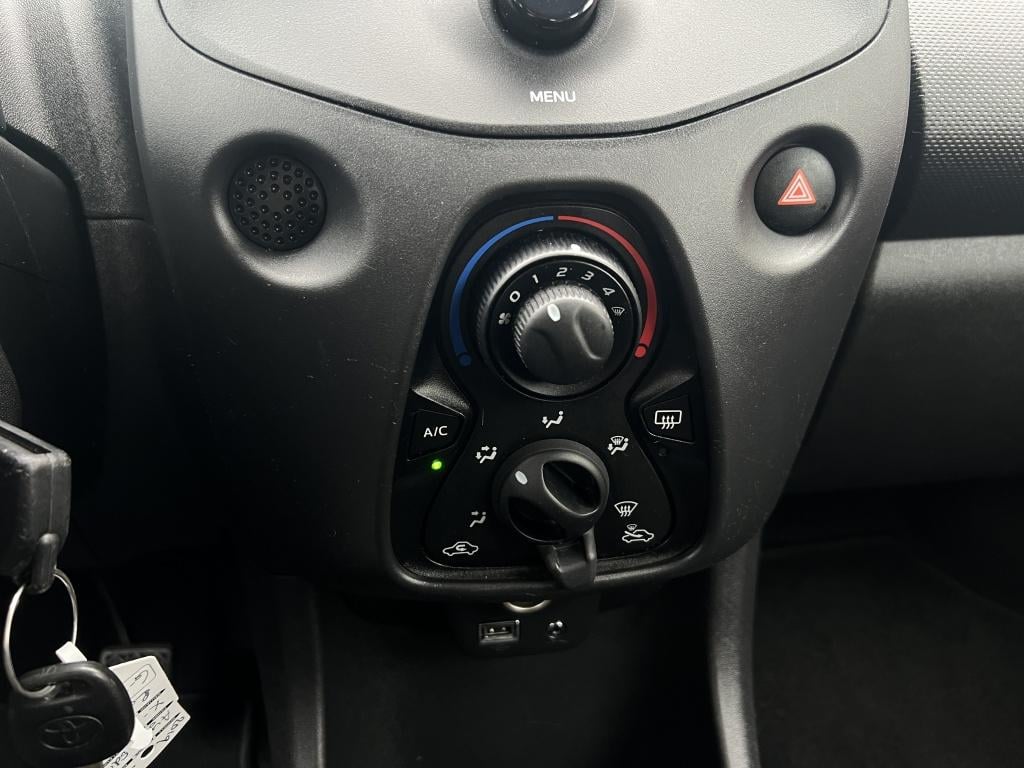 Toyota Aygo 1.0 vvt-i x-fun