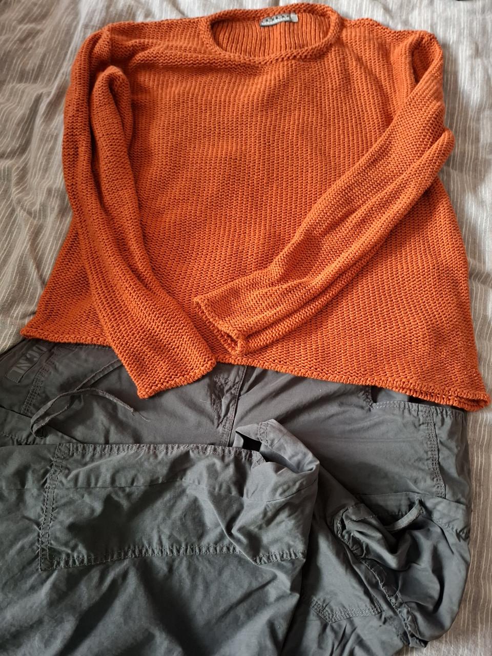 Didi broek met extra zakken en strikdetails. Grijszwart. Maat 42.