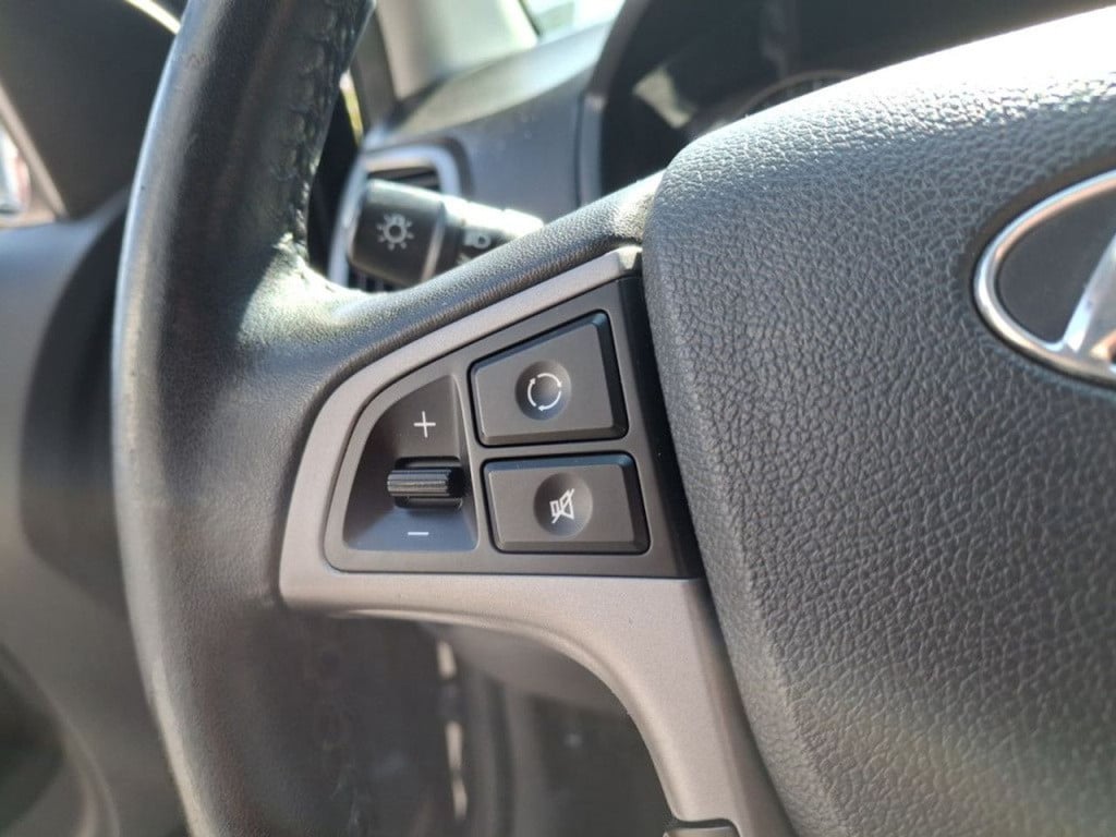 Hyundai I 20 1.2 hp i-motion 5-deurs | airco | trekhaak