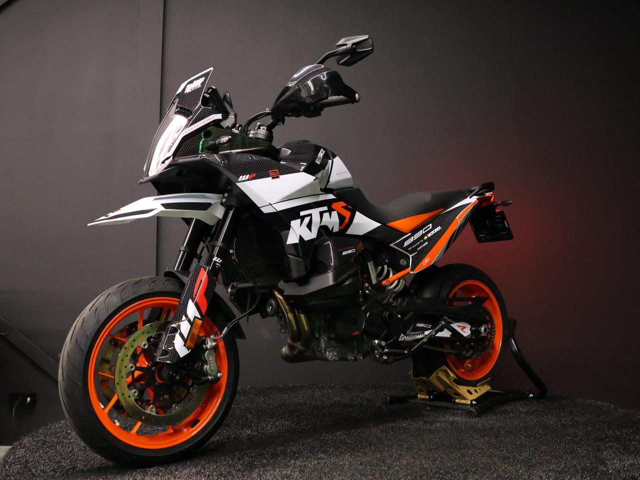 KTM 890 SMT + TechPack | BTW Motor