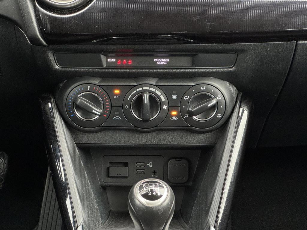 Mazda 2 1.5 skyactiv-g style selected nl-auto, allseason banden!