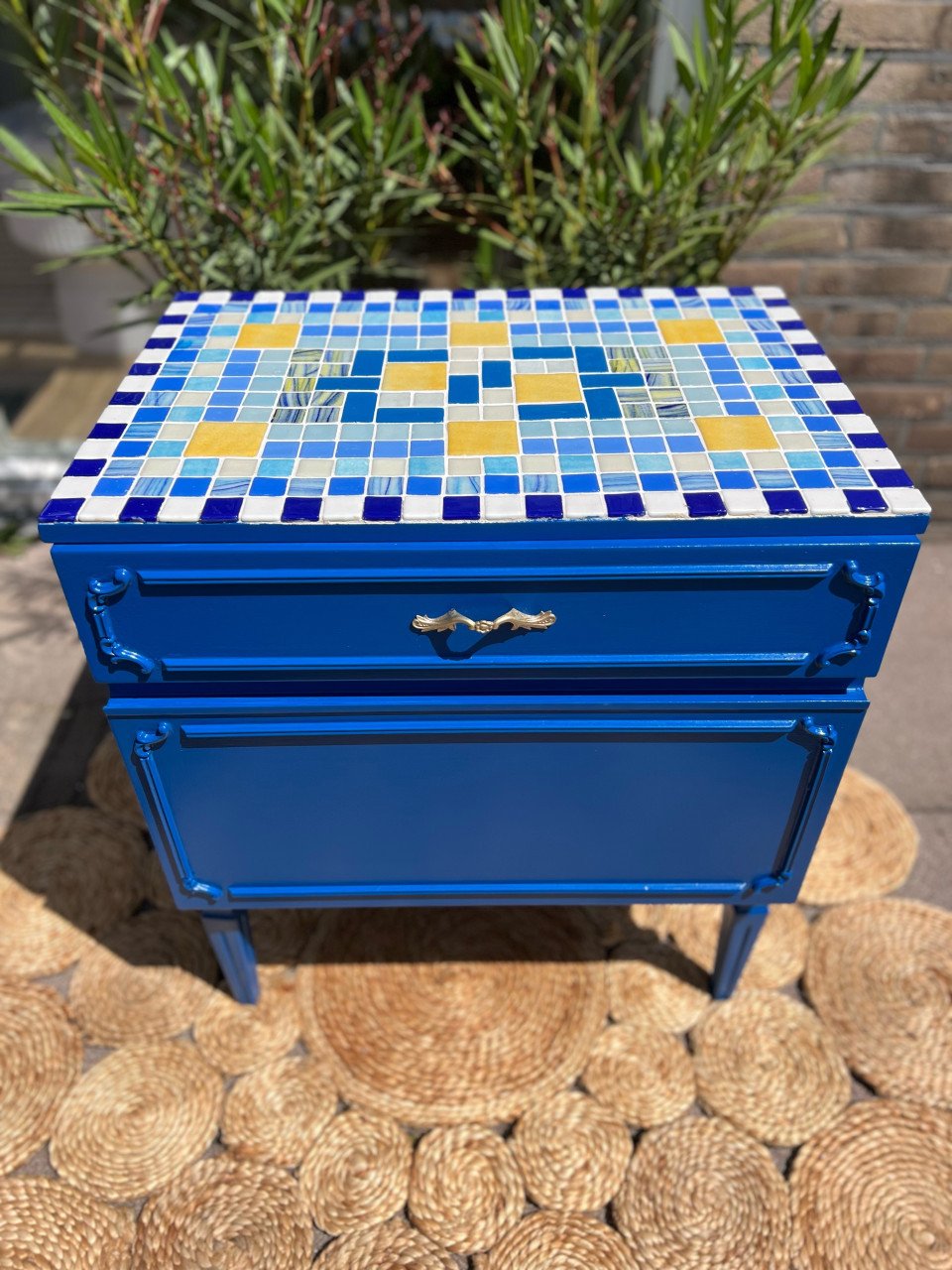 Blauw kastje | vintage | mozaïekblad