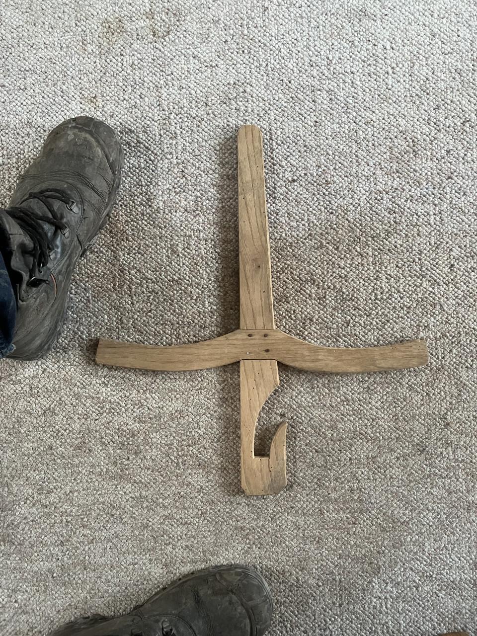 Kledinghangers van hout antiek, vintage