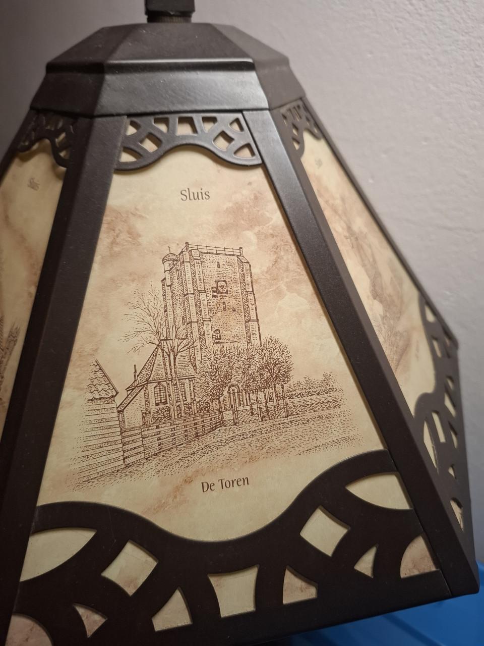 Lamp sluis
