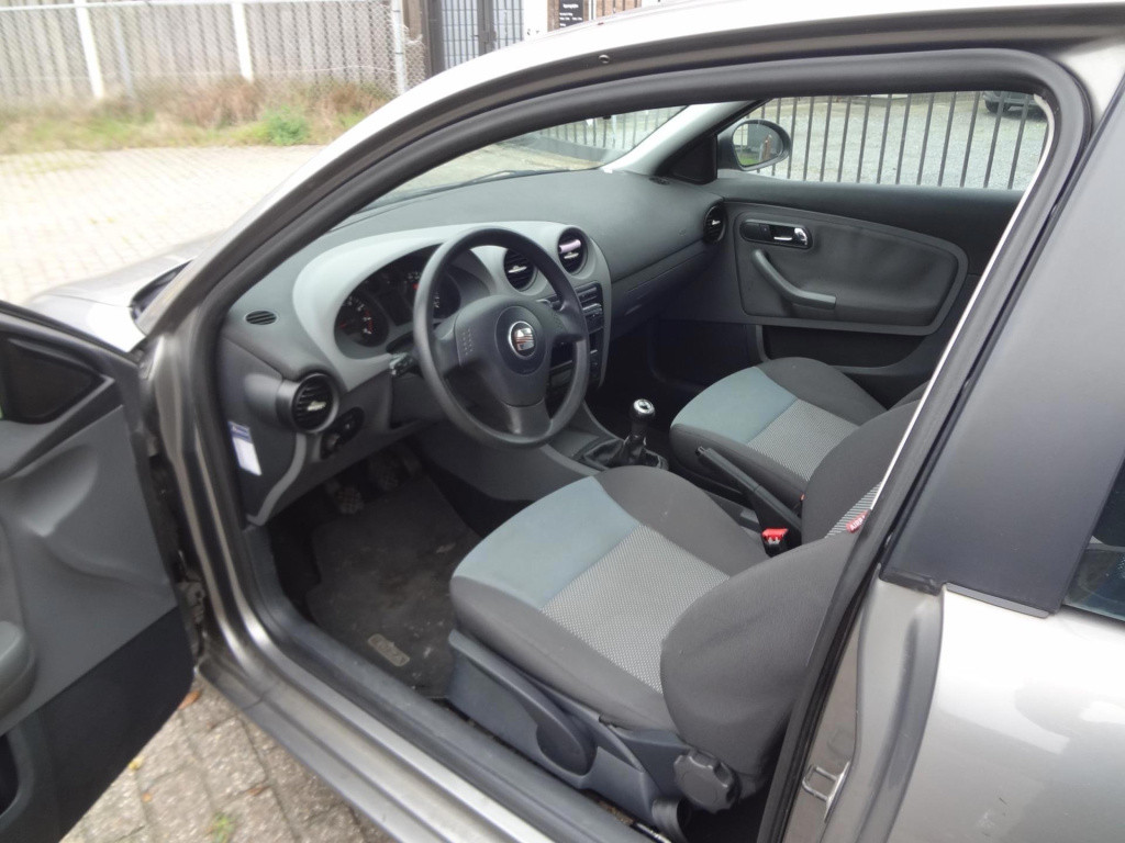 Seat Ibiza 1.4-16v stylance