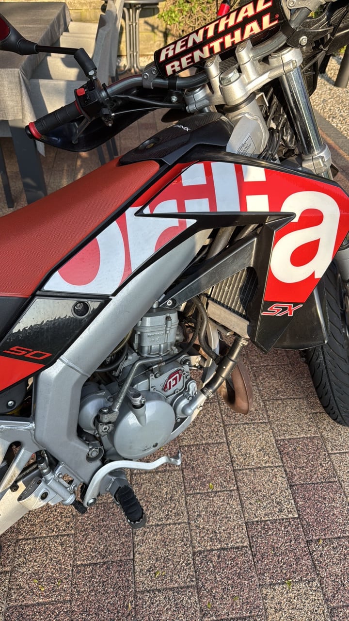 Aprillia SX brommer