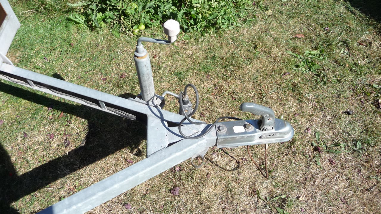 TE KOOP ONGEREMDE ENKELASSER