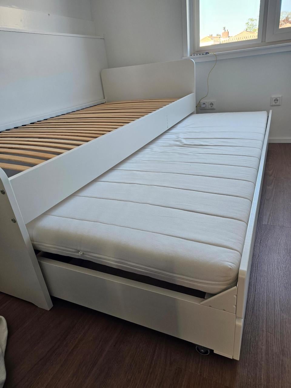 Gratis bed + onderschuifbed