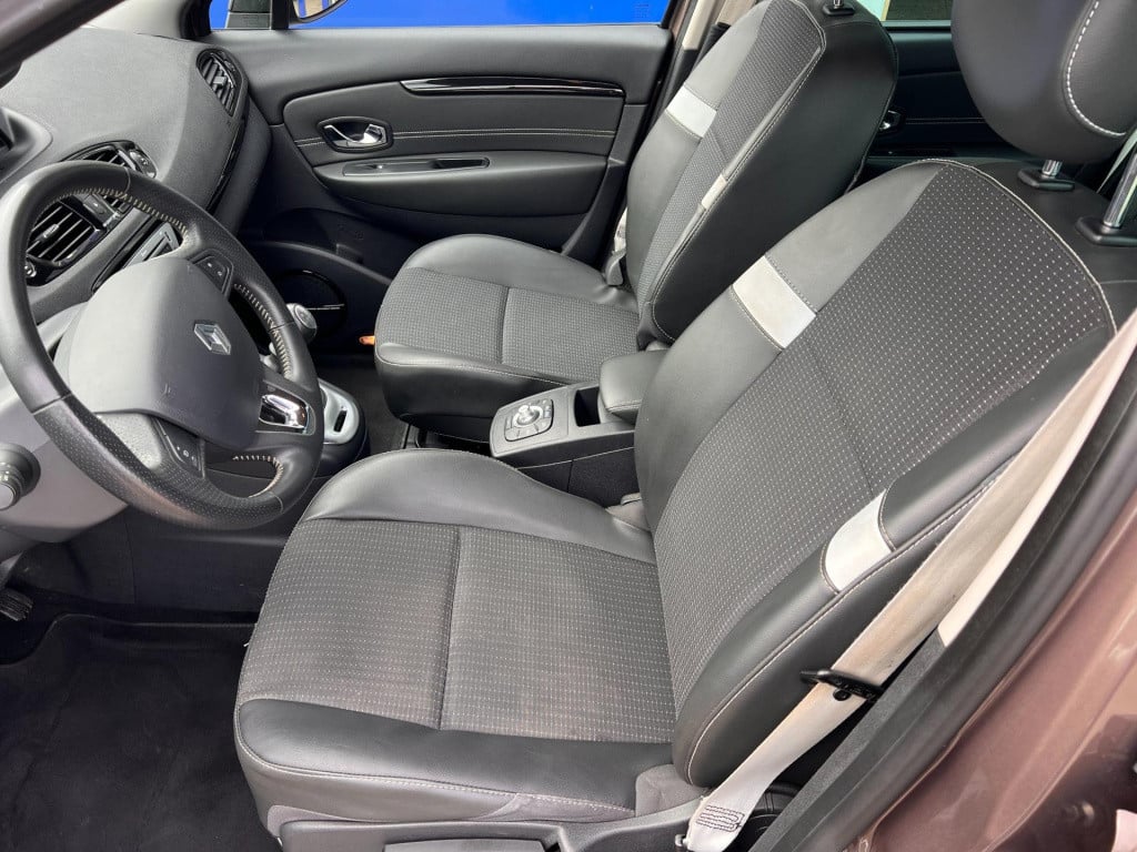 Renault Grand Scenic 1.2 tce bose 7pers. navi, camera, trekhaak enz..
