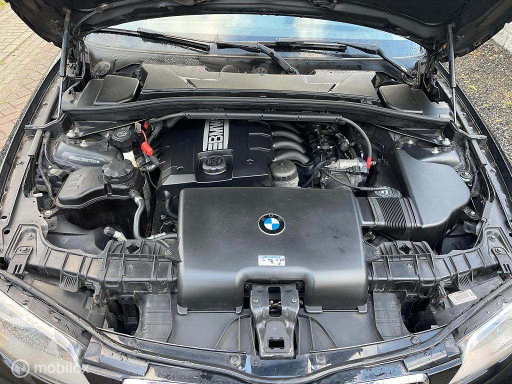 BMW 1 Serie 116i business line grote beurt gedaan !
