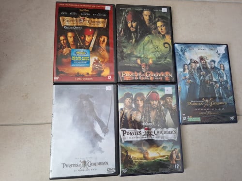 5x DVD  PIRATES of THE CARIBBEAN