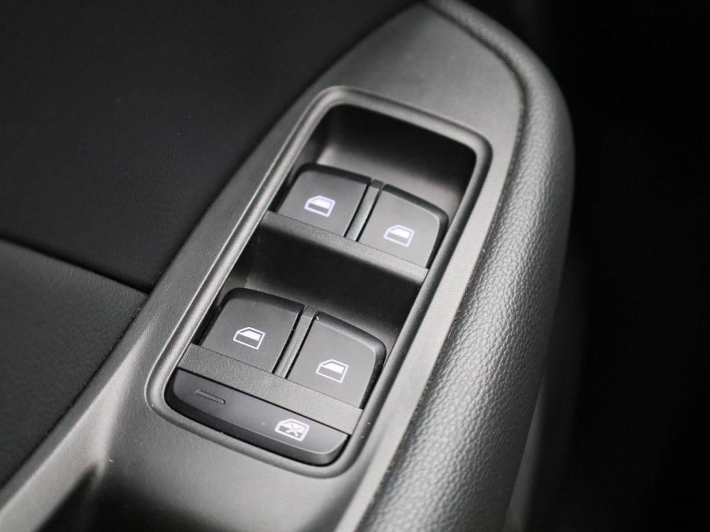 MG Zs Ev luxury 45 kwh | panoramadak | leder | apple carplay - android auto