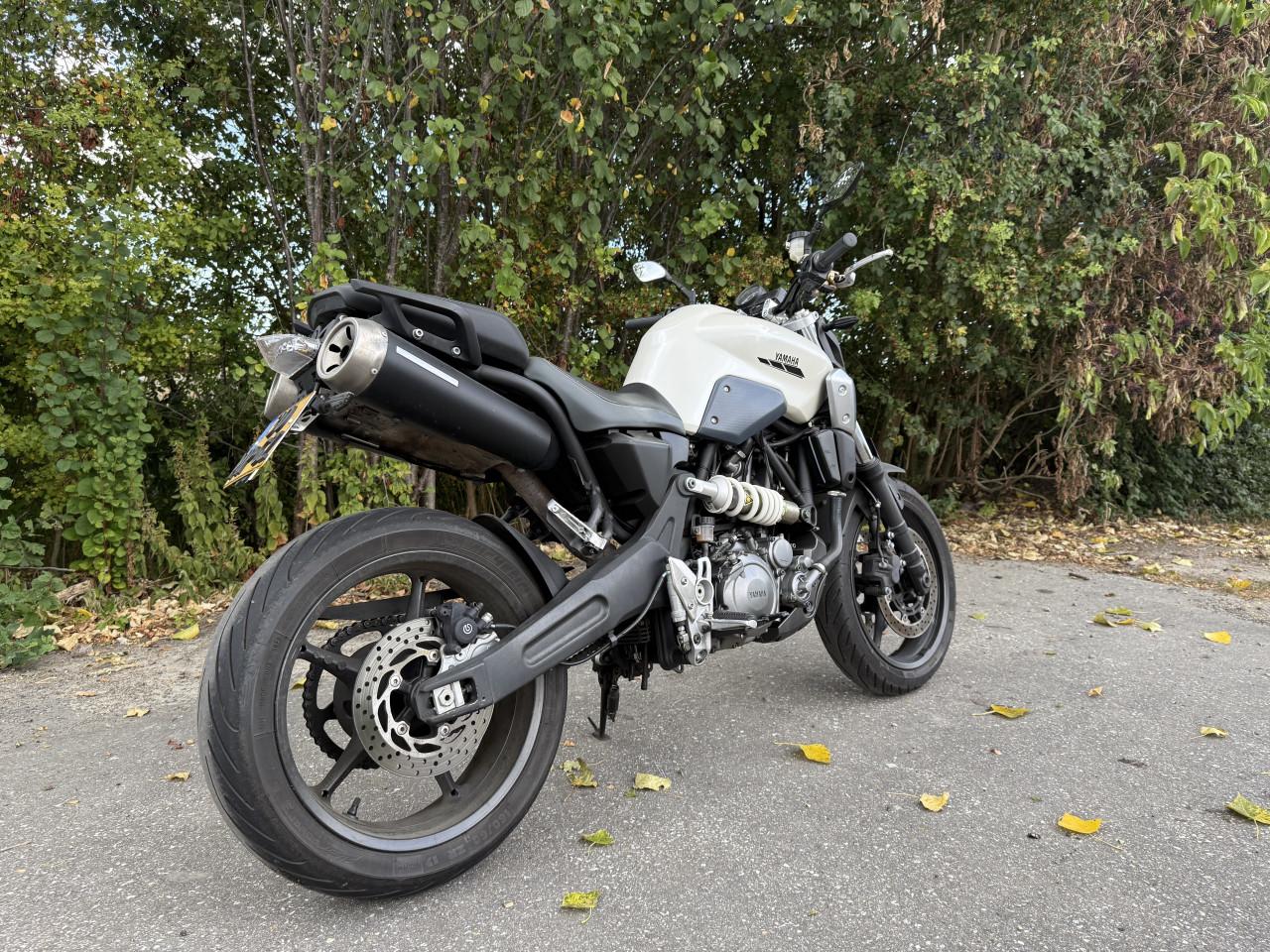 Yamaha mt-03