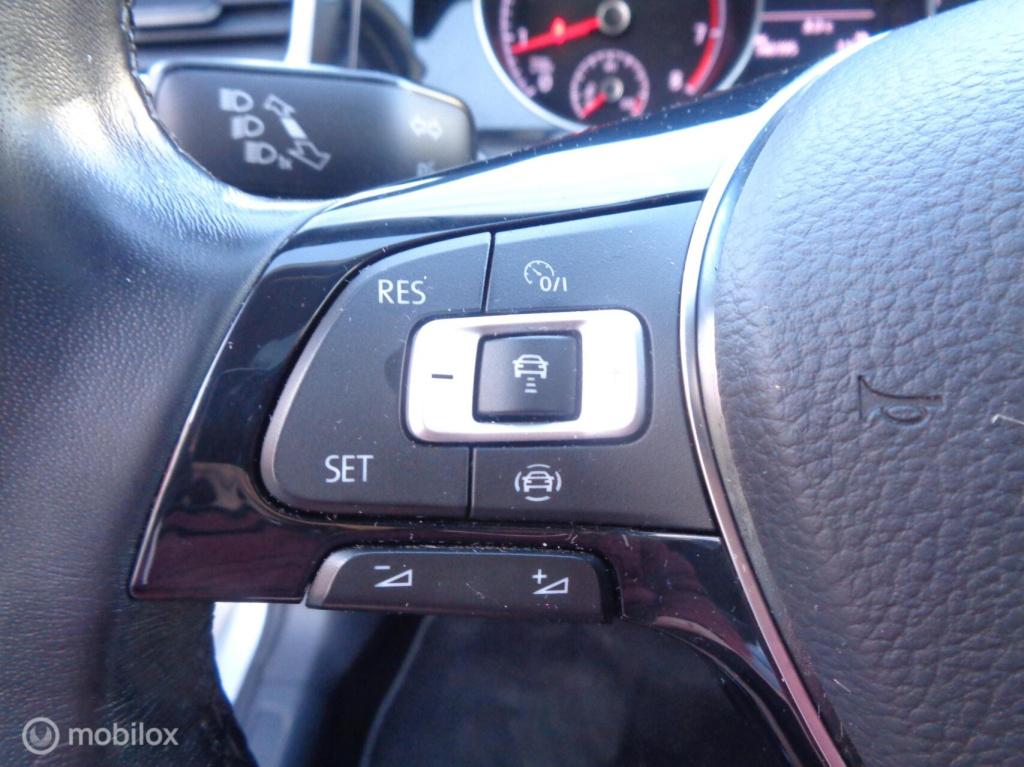 Volkswagen Golf 1.5 tsi iq-drive/airco/ecc/panorama dak/led/navi/carplay/lm