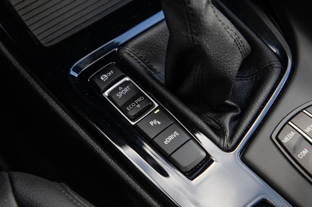 BMW X2 xdrive25e executive camera / leder / plug in hybrid / stoelverwarmin