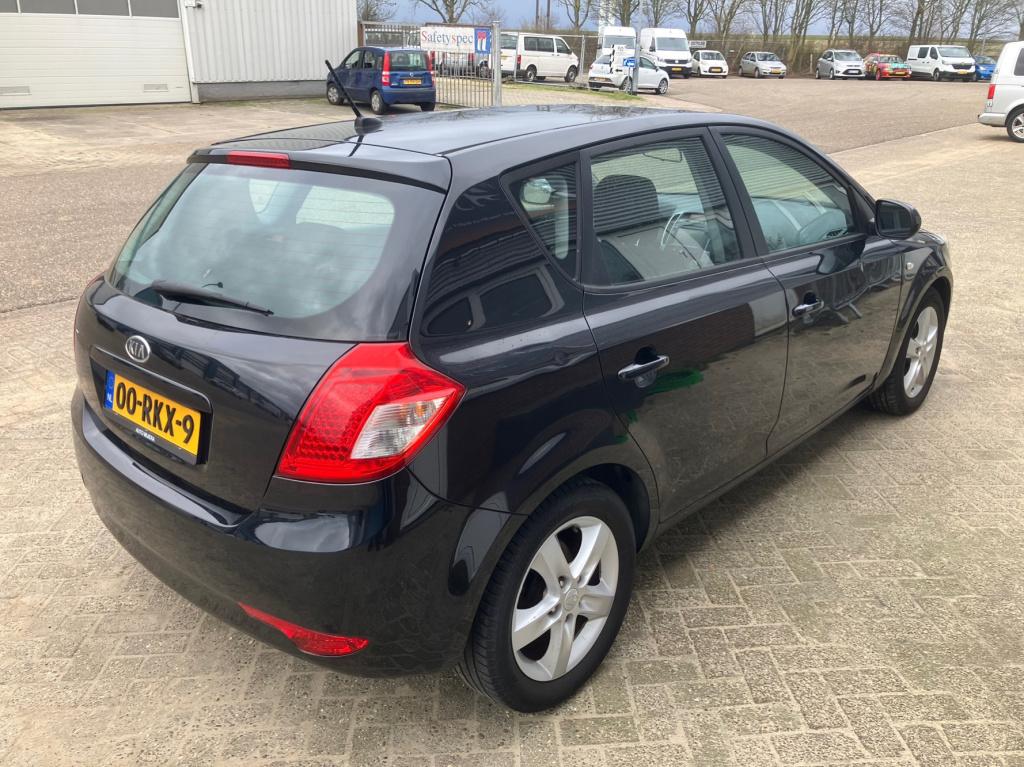 Kia Cee'd 1.4 cvvt seven