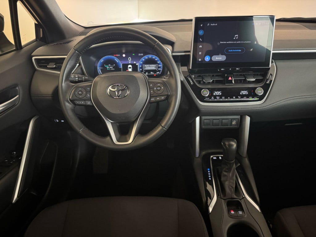 Toyota Corolla Cross hybrid 200 dynamic