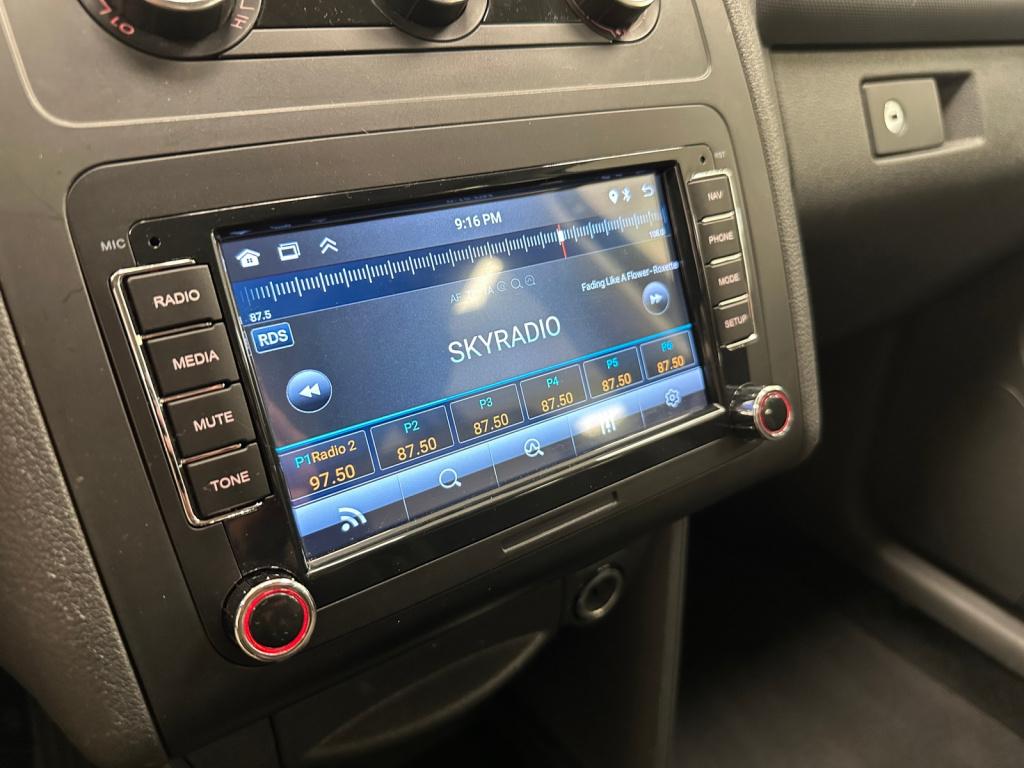 Volkswagen Caddy 1.2 tsi trendline | trekhaak | navigatie | 5 persoons |