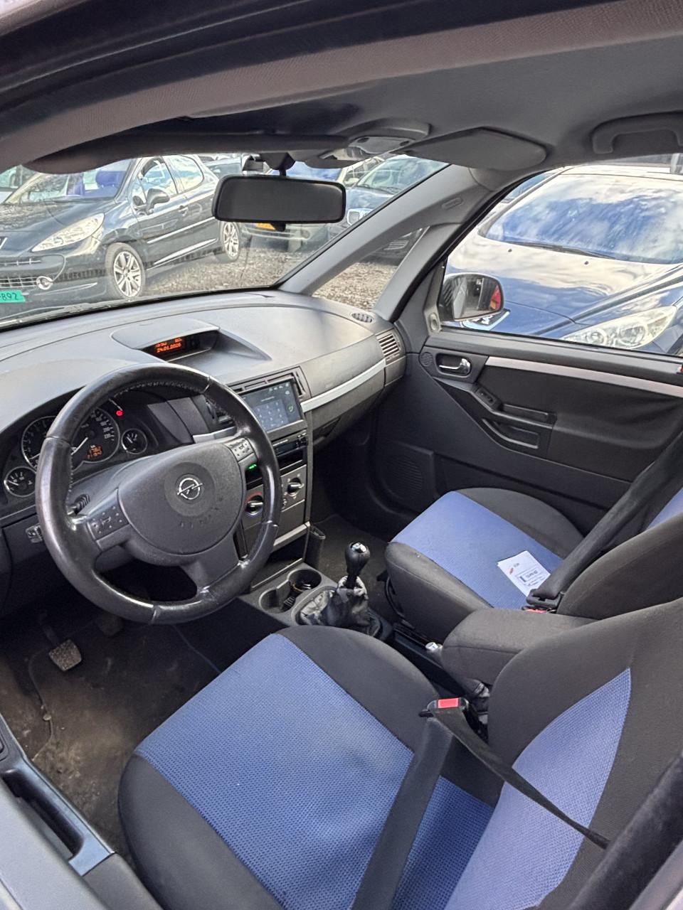 Opel meriva met een jaar apk